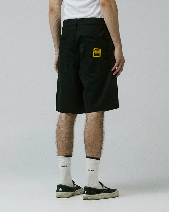 REYNOLDS 21" WALKSHORT // BLACK