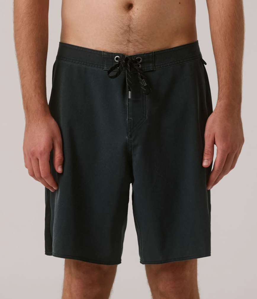 SYSTEM 19' TRUNK // BLACK