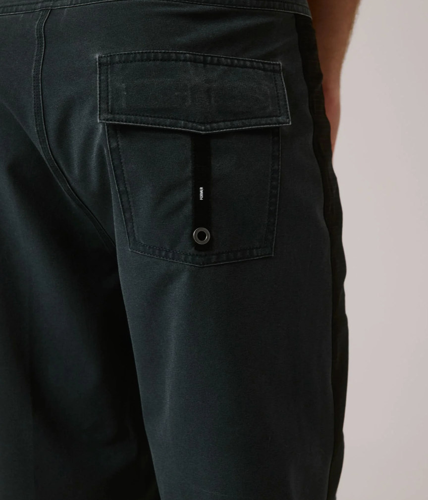 SYSTEM 19' TRUNK // BLACK