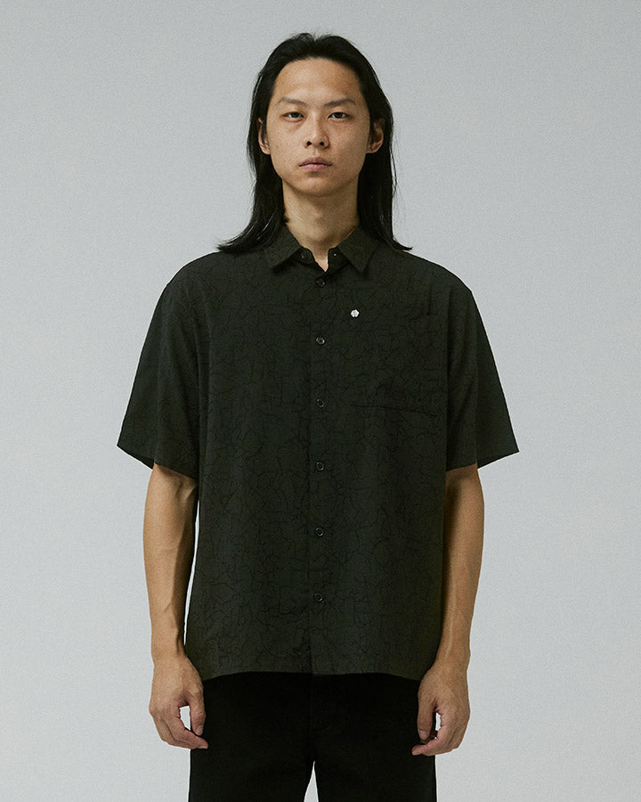 VIVIAN VINE SS SHIRT // BLACK