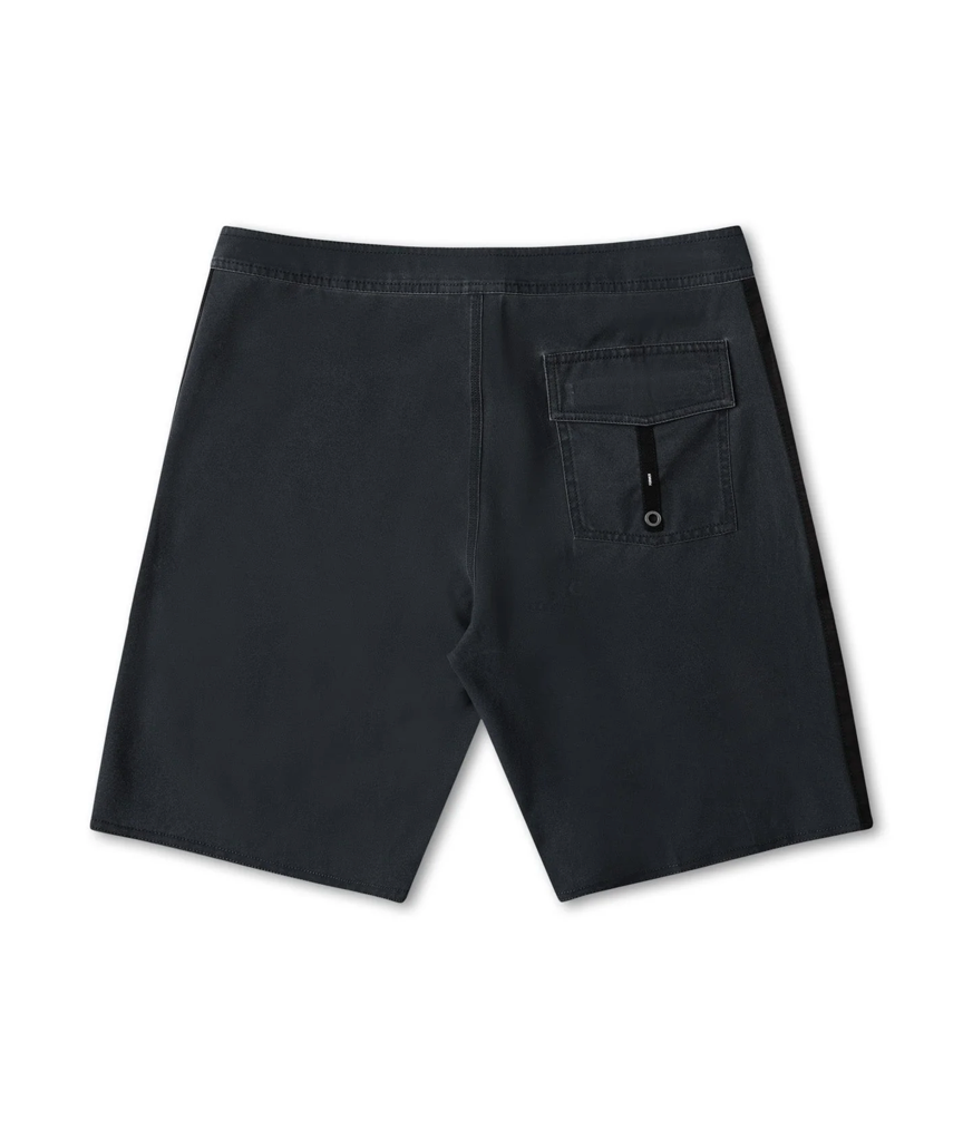 SYSTEM 19' TRUNK // BLACK