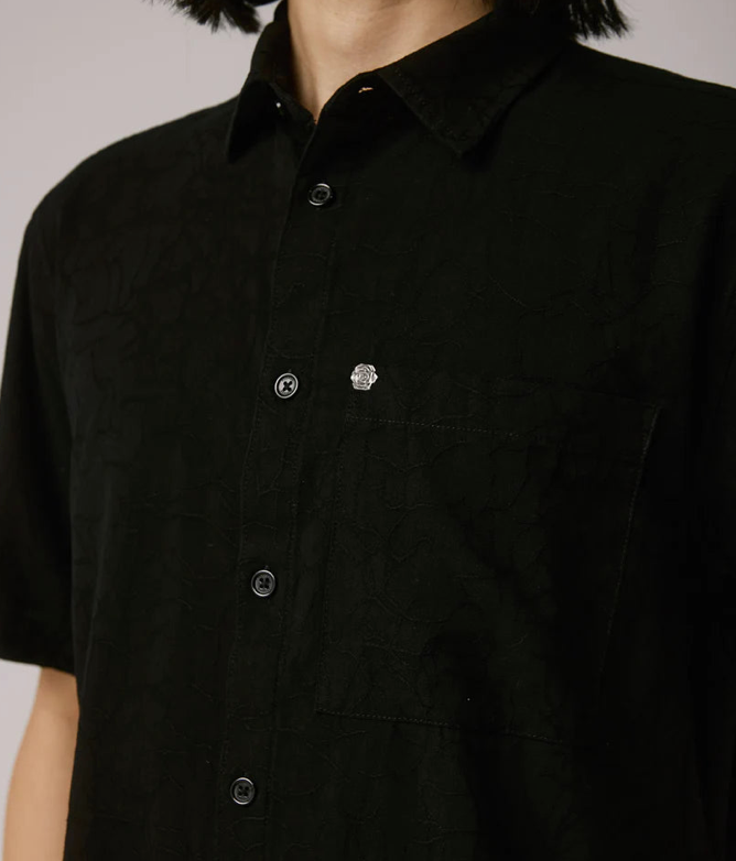 VIVIAN VINE SS SHIRT // BLACK