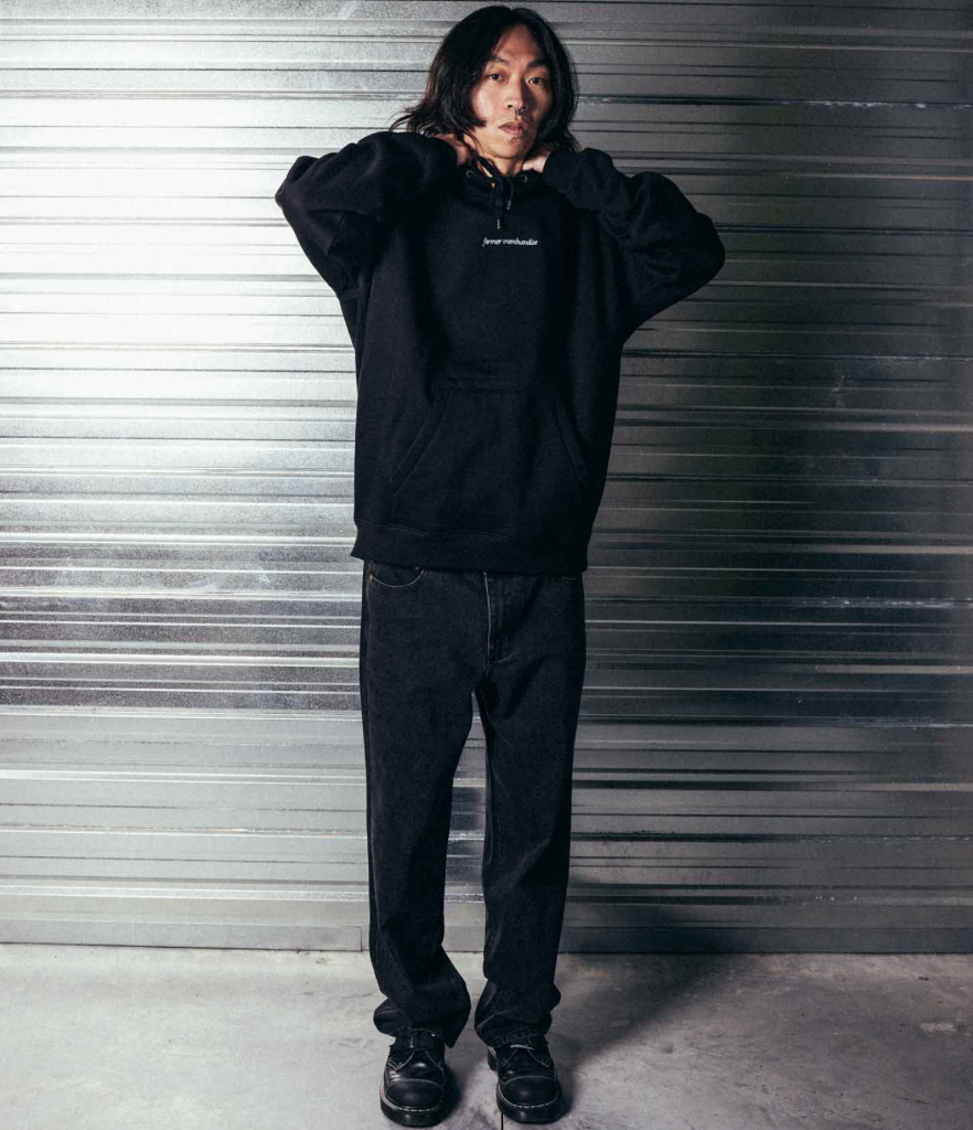 DISTORT HOOD // BLACK