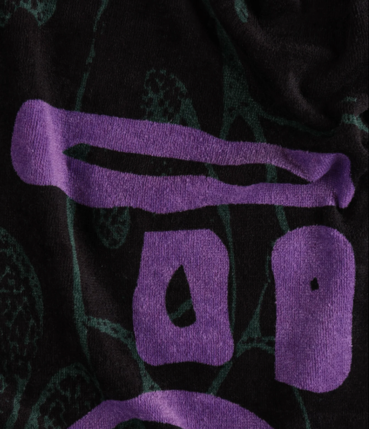 GLOBAL MIND TOWEL // BLACK