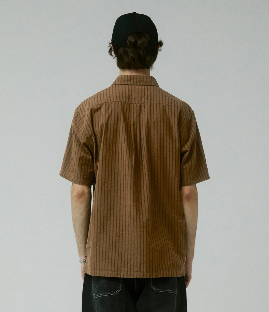 REYNOLDS STRIPE SS SHIRT // BARK *LAST SIZE*