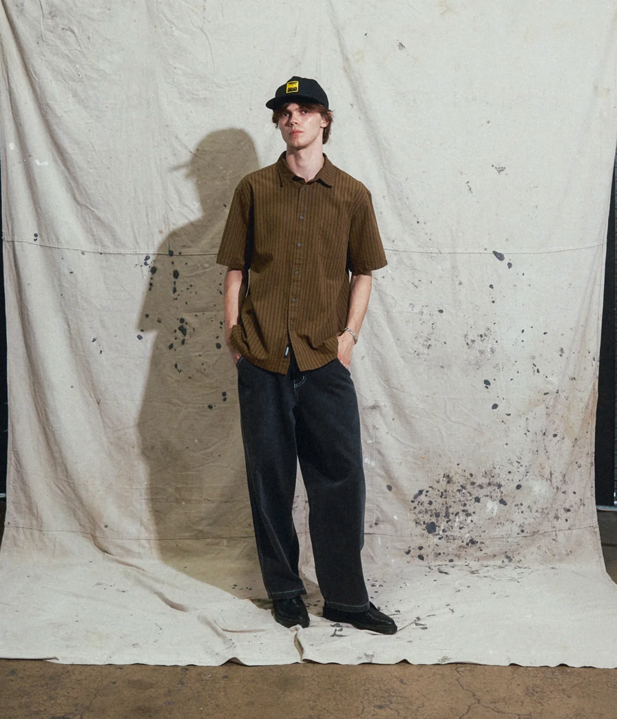 REYNOLDS STRIPE SS SHIRT // BARK *LAST SIZE*